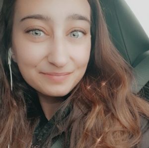 Meet your Posher, Chrissy